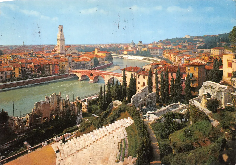 Verona — Römisches Theater und Blick auf den Fluss Adige — Ed. RANDAZZO - Vorderseite