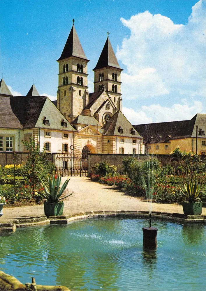 Echternach — Basilique Saint-Willibrord — éditeur mpk, n° 261 - आगे