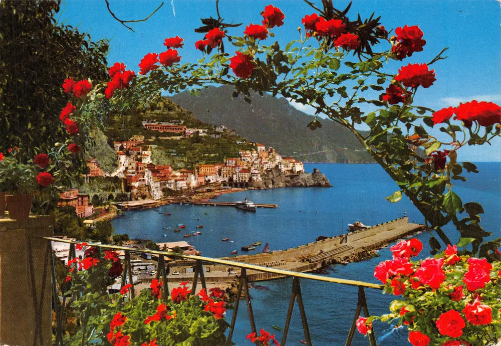 Amalfi — Blick auf den Hafen — Verlag Vincenzo Carcavallo, Neapel - Vorderseite