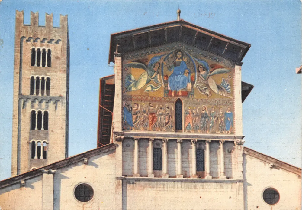 Lucques - Kirche St. Frediano — Fassade mit Mosaik und Glockenturm - Vorderseite