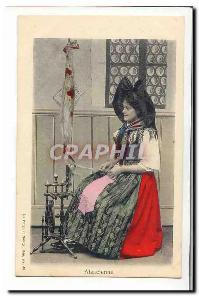 Alsaciana — mulher em traje tradicional tecendo — H. Puppur, Nancy, D66, N° 48 - Frente