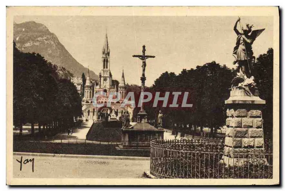 Lourdes — A Esplanada e a Basílica — Edição E. Quinault, Lourdes - Frente