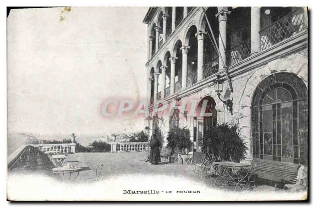 Marseille - Le Roubion — vista de um edifício com arcos e terraço — editor não identificado - Frente