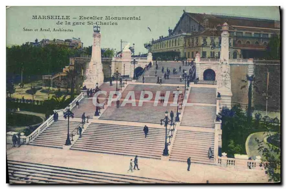 MARSEILLE — Monumentaler Treppenaufgang der Station Saint-Charles — Sénes und Arnal, Architekten - Vorderseite