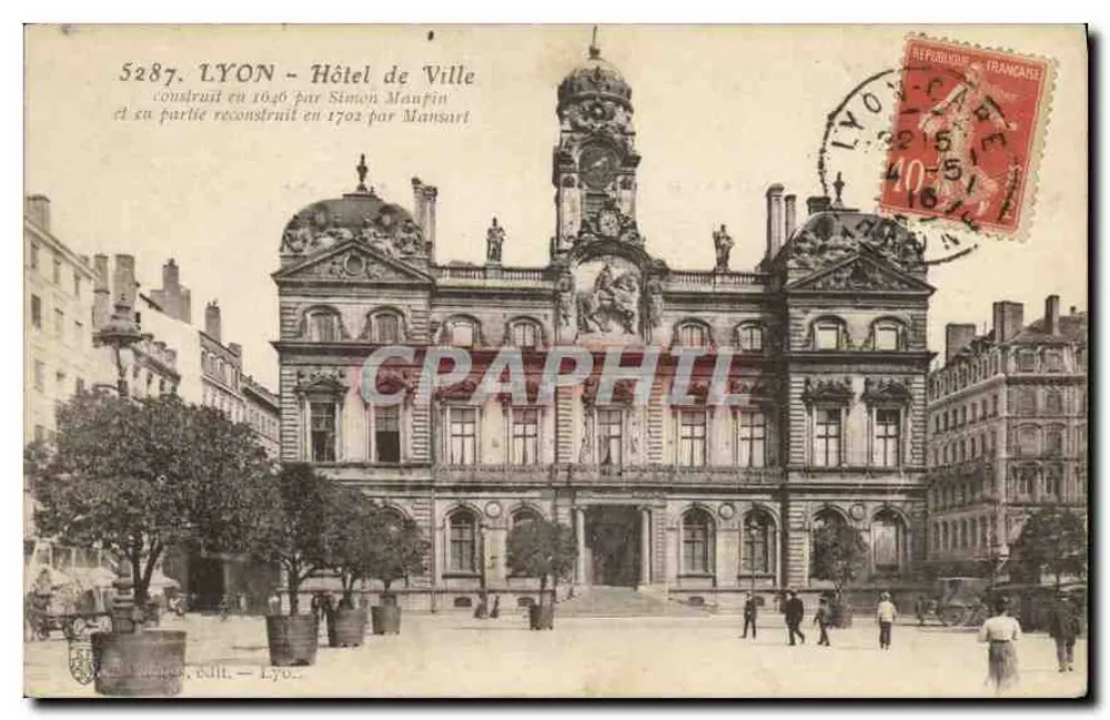 LYON - Hotel de Ville — construído em 1646 por Simon Maufin e parcialmente reconstruído em 1702 por Mansart — editor: L. Vaudour, edit. - Lyon - Frente