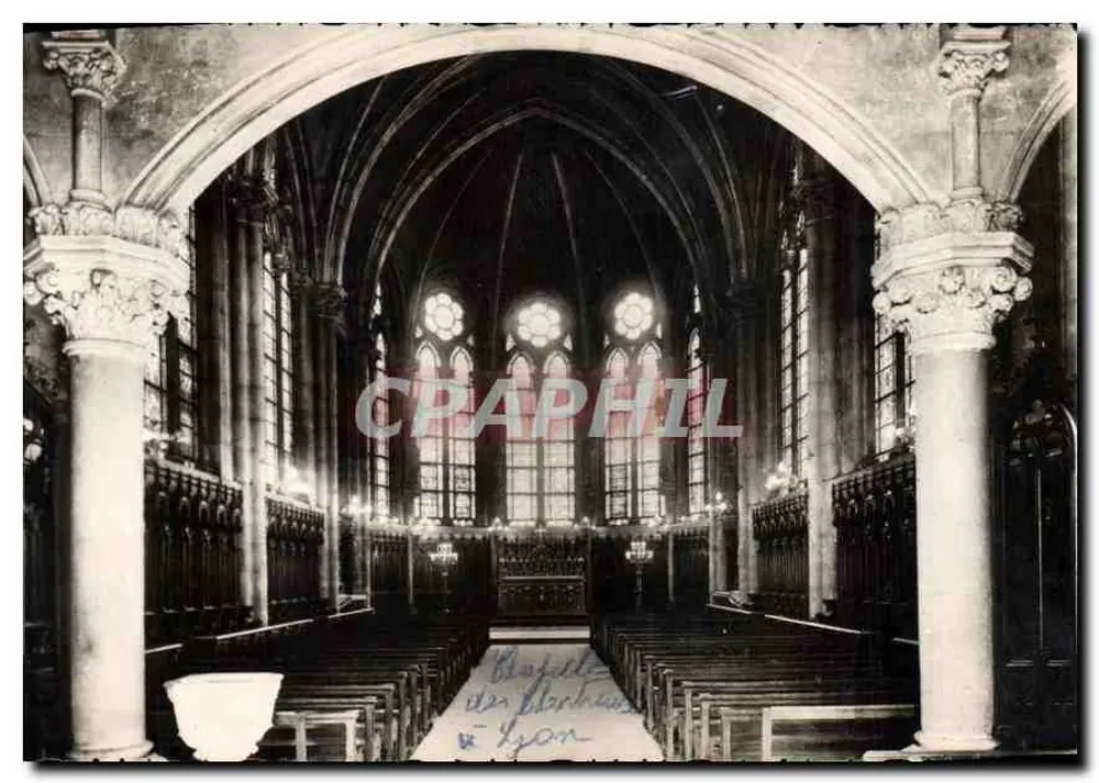 Innenansicht der Kapelle — Institution des Chartreux — Lyon - Vorderseite
