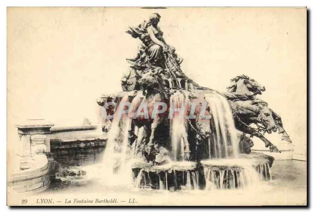 LYON — Fonte Bartholdi — LL. - Frente