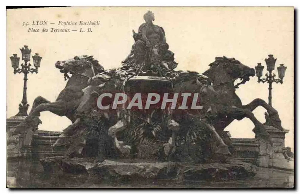 Lyon — Fontäne Bartholdi — Place des Terreaux — L. B. - Vorderseite