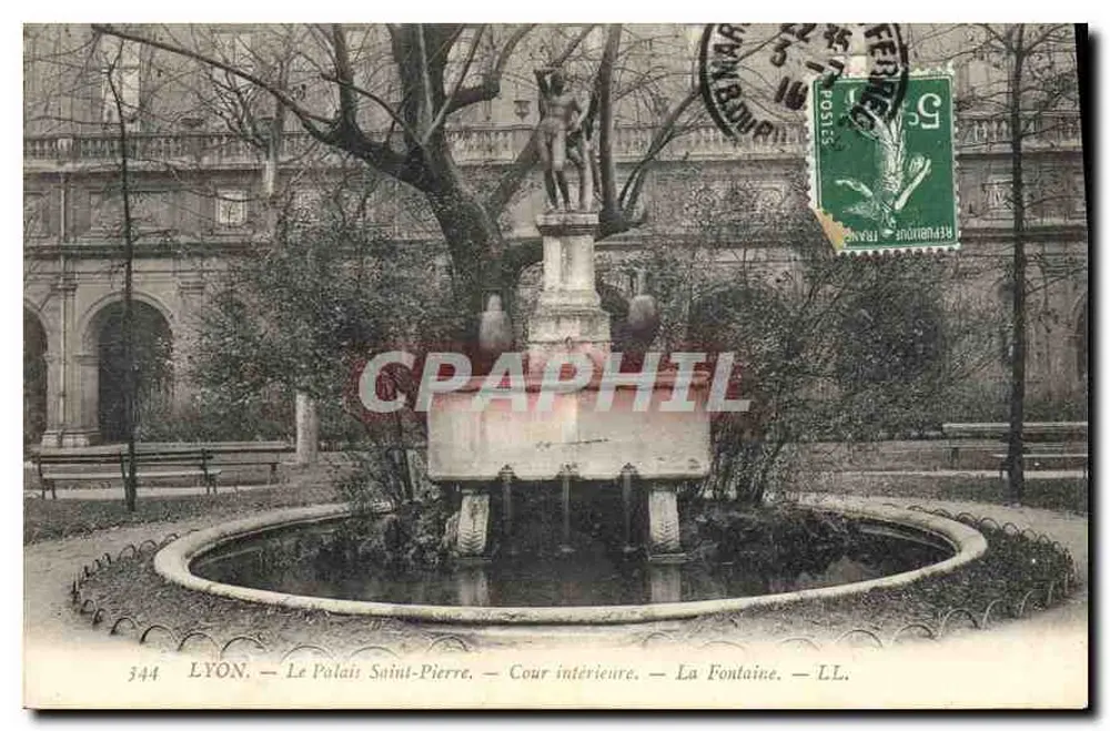 LYON — Das Palais Saint-Pierre — Innenhof — Die Fontaine — LL. — n°344 - Vorderseite