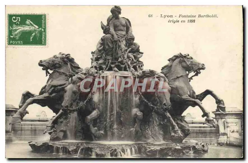 Lyon - Fontaine Bartholdi, erguida em 1892 — B.F. Paris D.2 - Frente