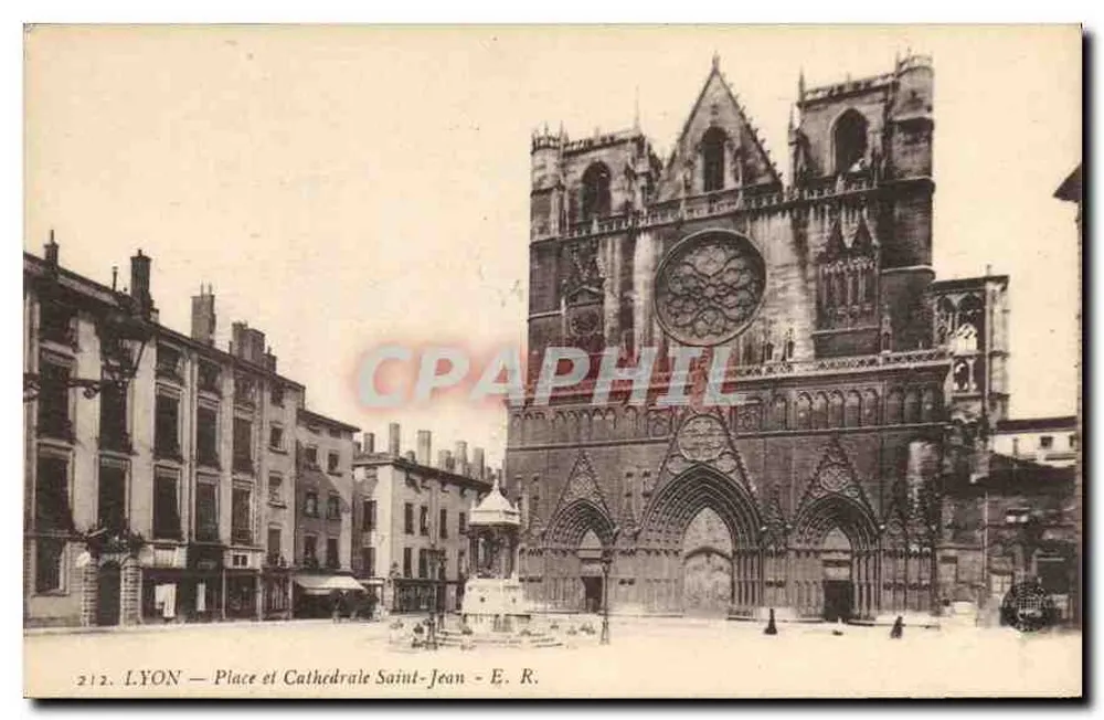 LYON — Praça e Catedral de São João — E. R. n° 212 - Frente