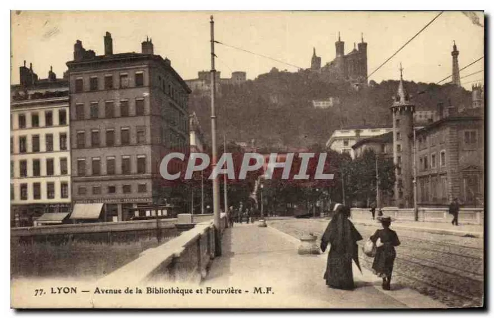 LYON — Avenida da Biblioteca e Fourvière — M.F. - Frente