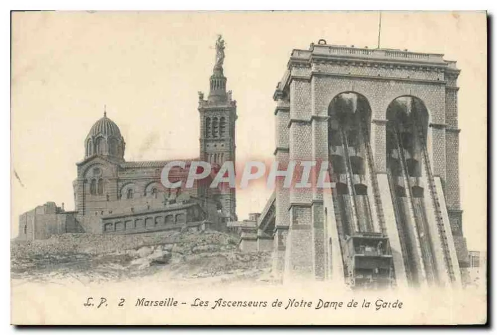 Marseille - Die Aufzüge der Notre-Dame de la Garde - Vorderseite