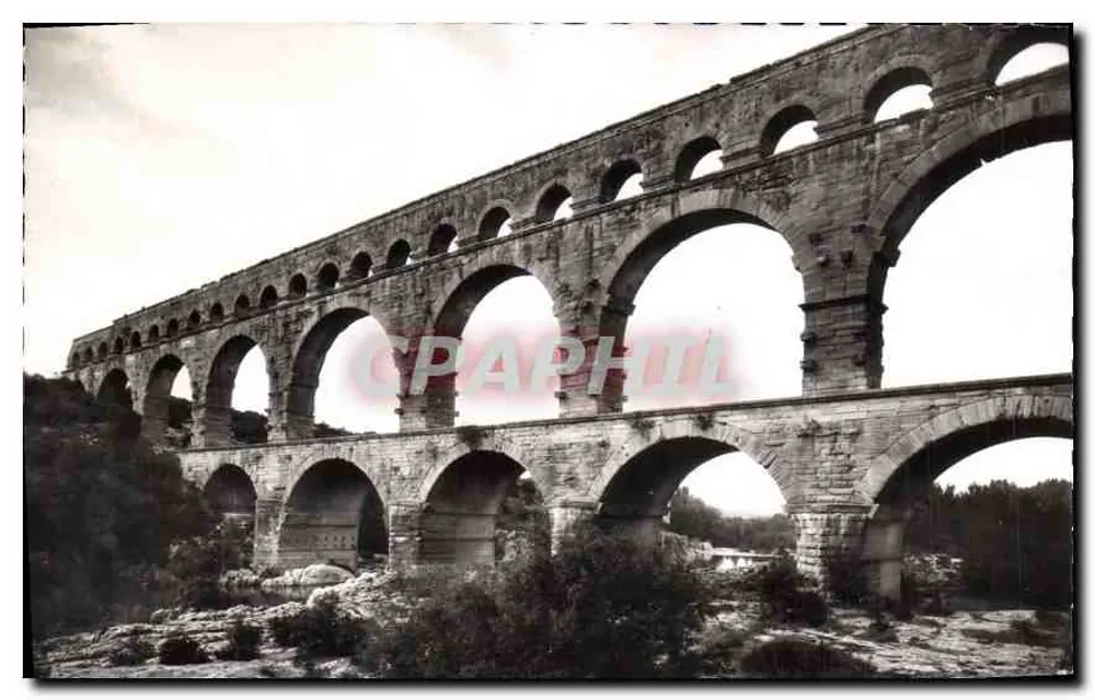 Ponte do Gard — Aqueduto romano — Fotographe Véritable, Nîmes, Drôme - Frente