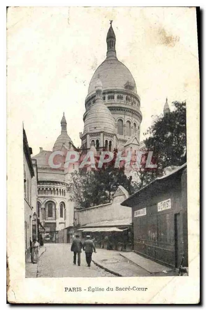 Paris - Église du Sacré-Cœur — vue depuis une rue avec deux hommes marchant, éditeur 'CHRIST' imprimé sur la carte - Frente