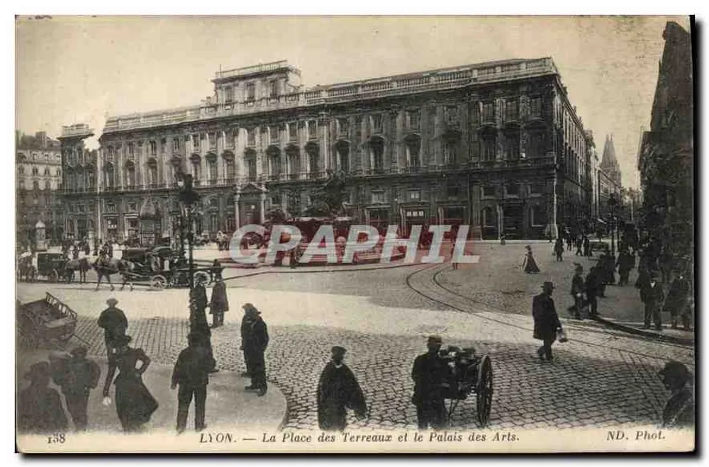 LYON — Place des Terreaux und das Palais des Arts — ND. Phot. - Vorderseite
