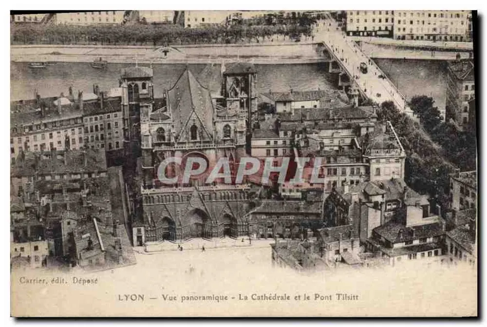 LYON — Panoramablick — Die Kathedrale und die Tilffitt-Brücke — Carrier, Verlag, abgegeben - Vorderseite