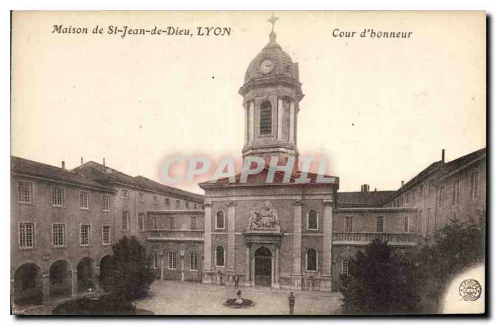 Haus St-Jean-de-Dieu, LYON — Cour d'honneur — Verlag nicht sichtbar - Vorderseite