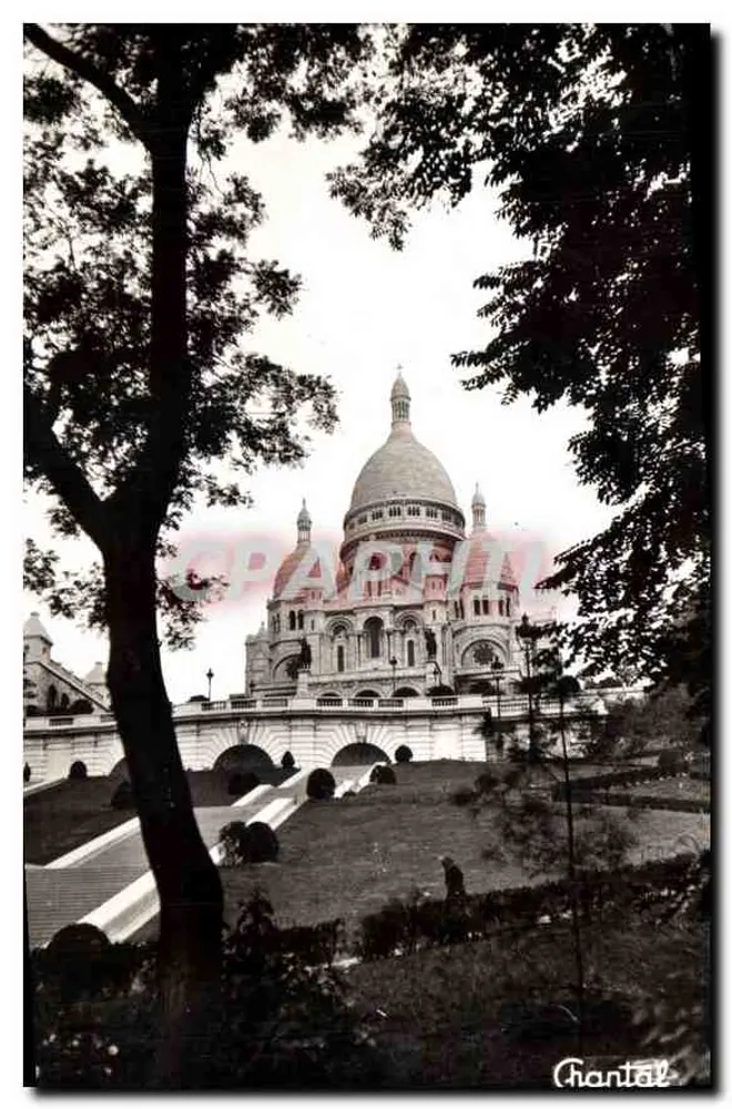 Le Sacré-Cœur de Montmartre — vue encadrée par des arbres — Éditions Chantal - Recto