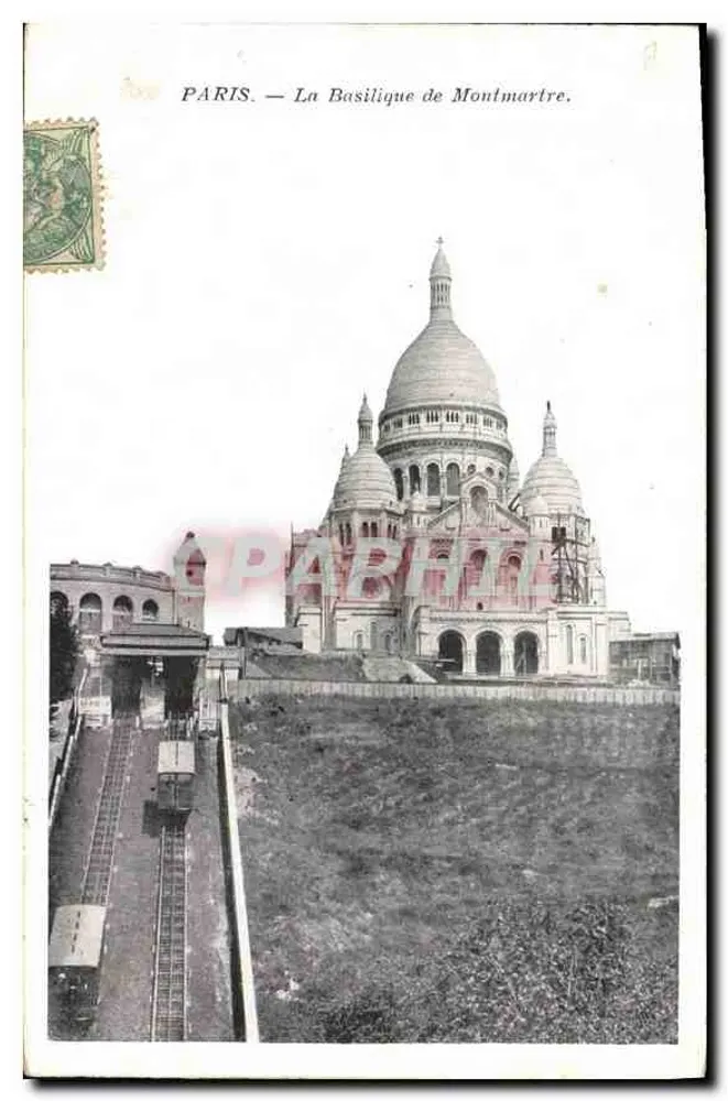 Paris — A Basílica de Montmartre - Frente