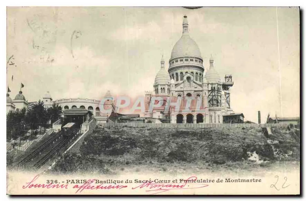 Paris — Basilika des Heiligen Herzens und Montmartre-Funicular - Vorderseite