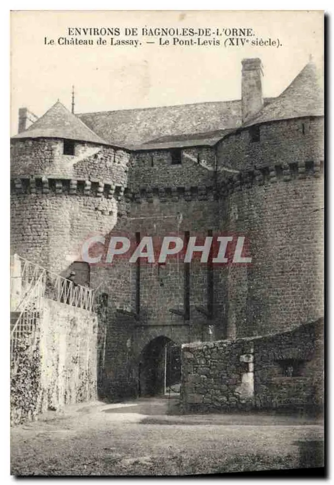 Umgebung von Bagnoles-de-l'Orne — Schloss Lassay — Pont-Levis (14. Jahrhundert) - Vorderseite