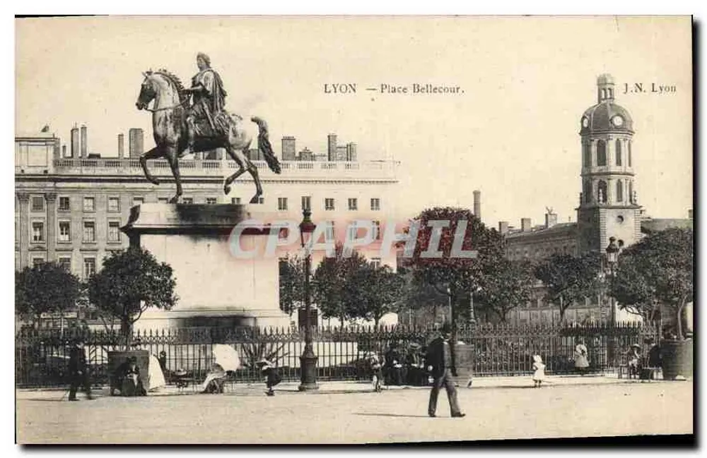 LYON — Praça Bellecour — J.N. Lyon - Frente