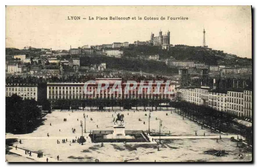 LYON — Ansicht der Place Bellecour und des Coteau de Fourvière — Ausgabe des Grand Bazar - Vorderseite