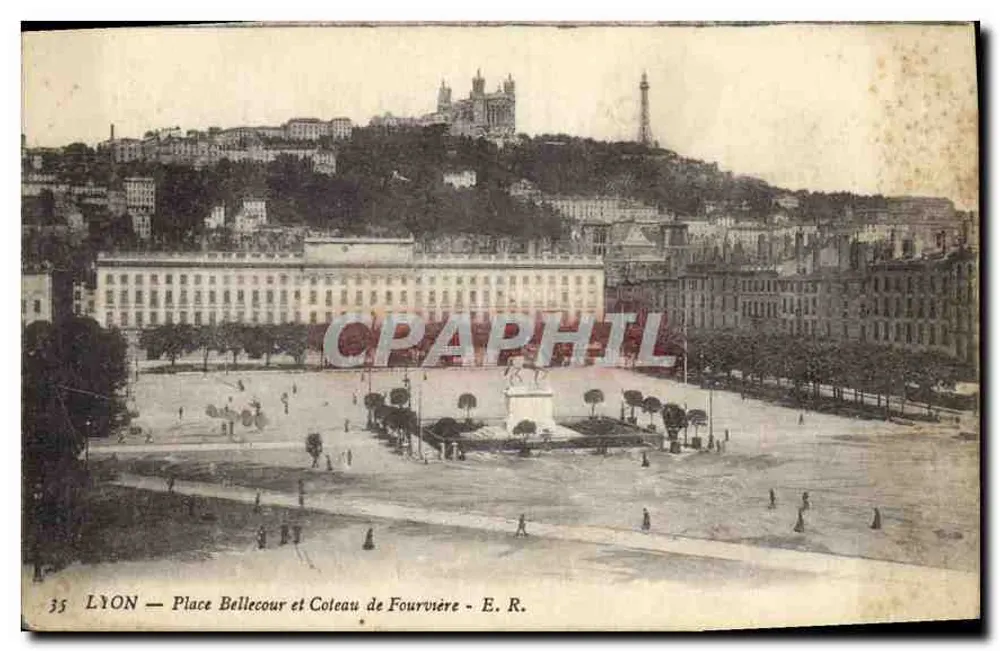 LYON — Place Bellecour und Coteau de Fourvière — E. R. - Vorderseite