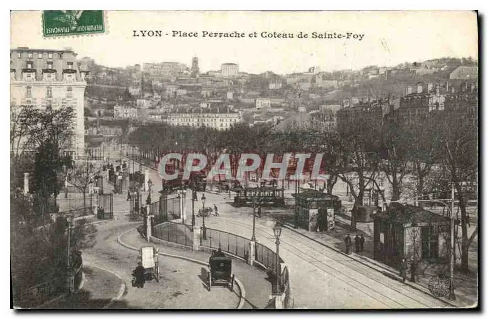 LYON - Place Perrache und Coteau de Sainte-Foy — unbekannter Verlag, Seriennummer nicht sichtbar - Vorderseite