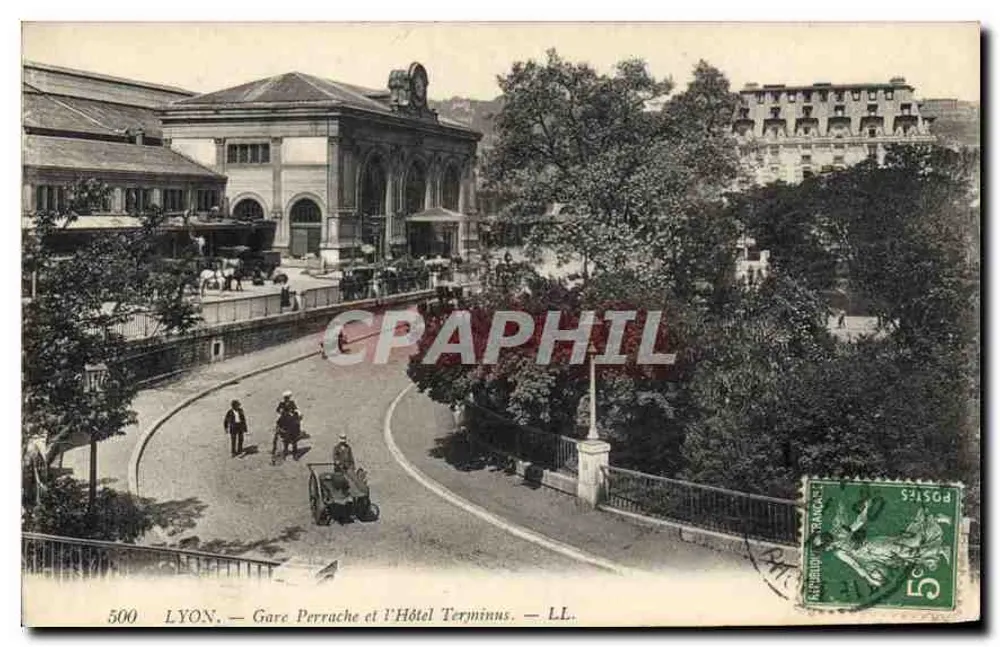 LYON — Gare Perrache e o Hotel Terminus — LL. - Frente