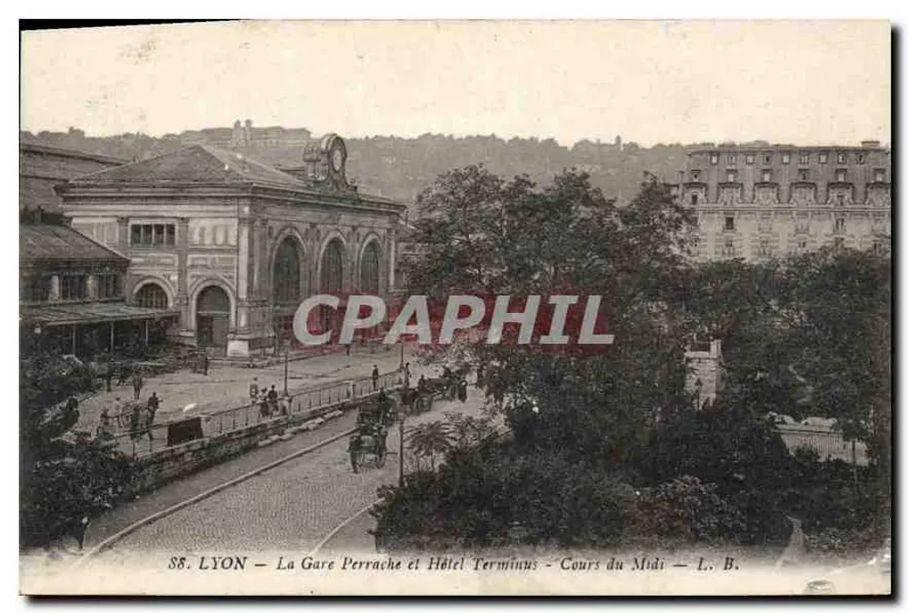 LYON — Bahnhof Perrache und Hotel Terminus — Cours du Midi — L. B. - Vorderseite