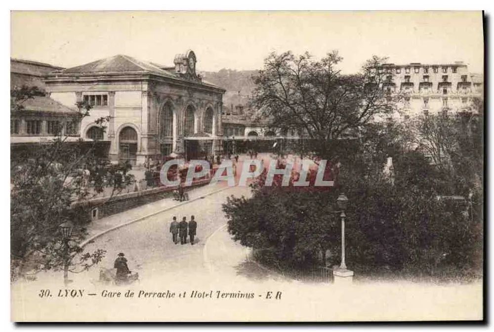 LYON — Estación de Perrache y Hotel Terminus — E R - Anverso