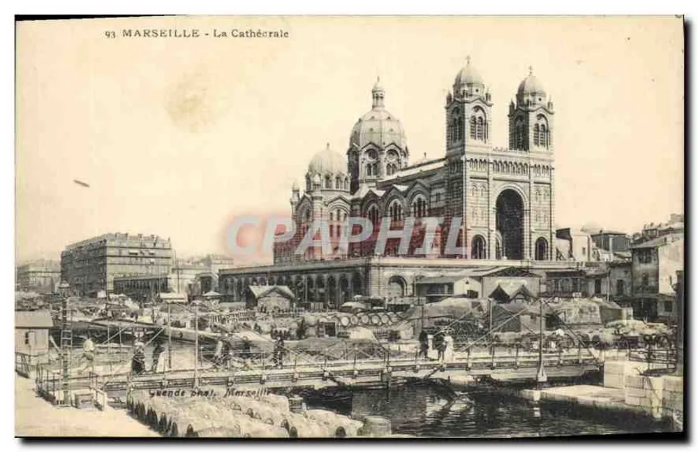 Marselha - A Catedral — vista do porto, editor Yvendé Phal, n° 93 - Frente