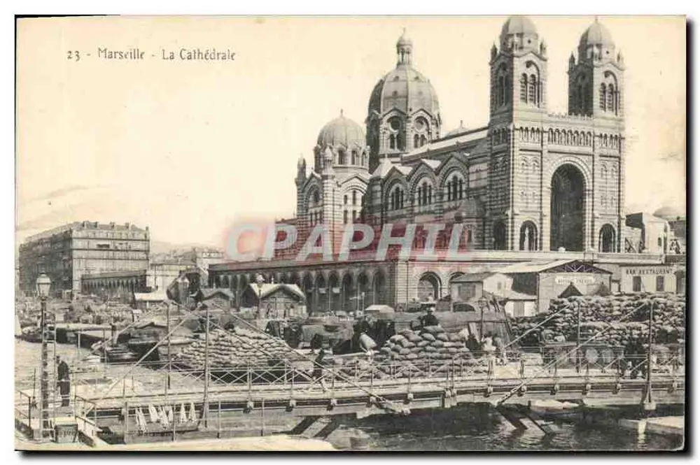 Marseille - A Catedral — vista do porto com pilhas de sacos — editor desconhecido, n° 23 - Frente