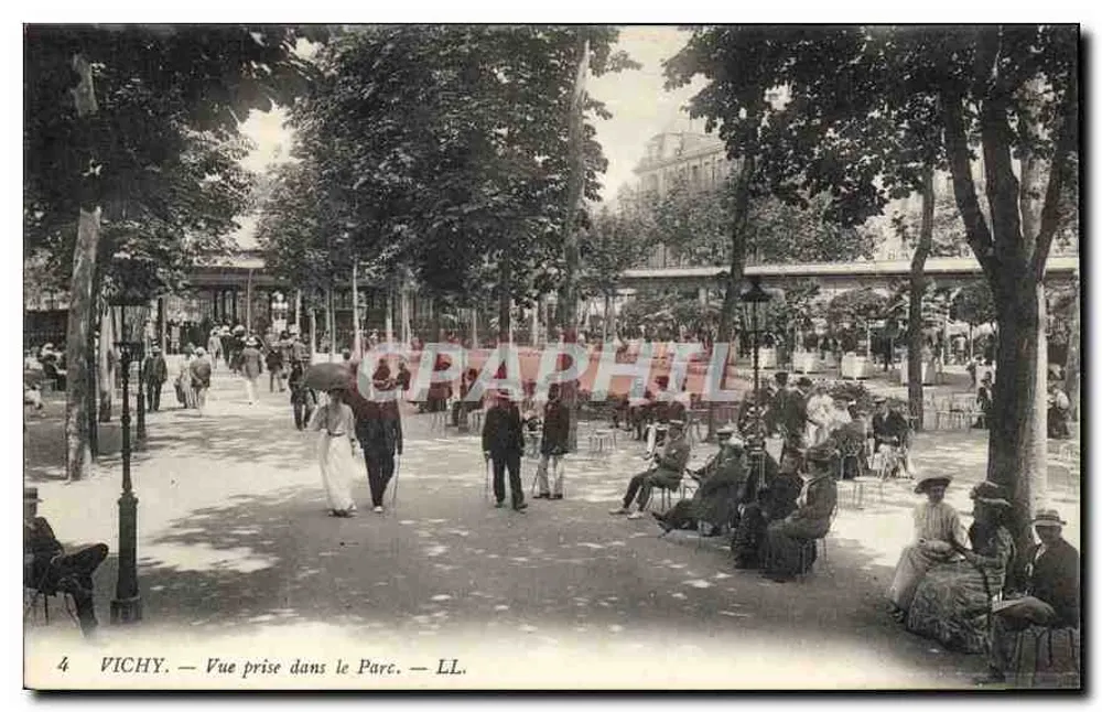 Vichy — Uitzicht genomen in het Park — LL. - Voorkant