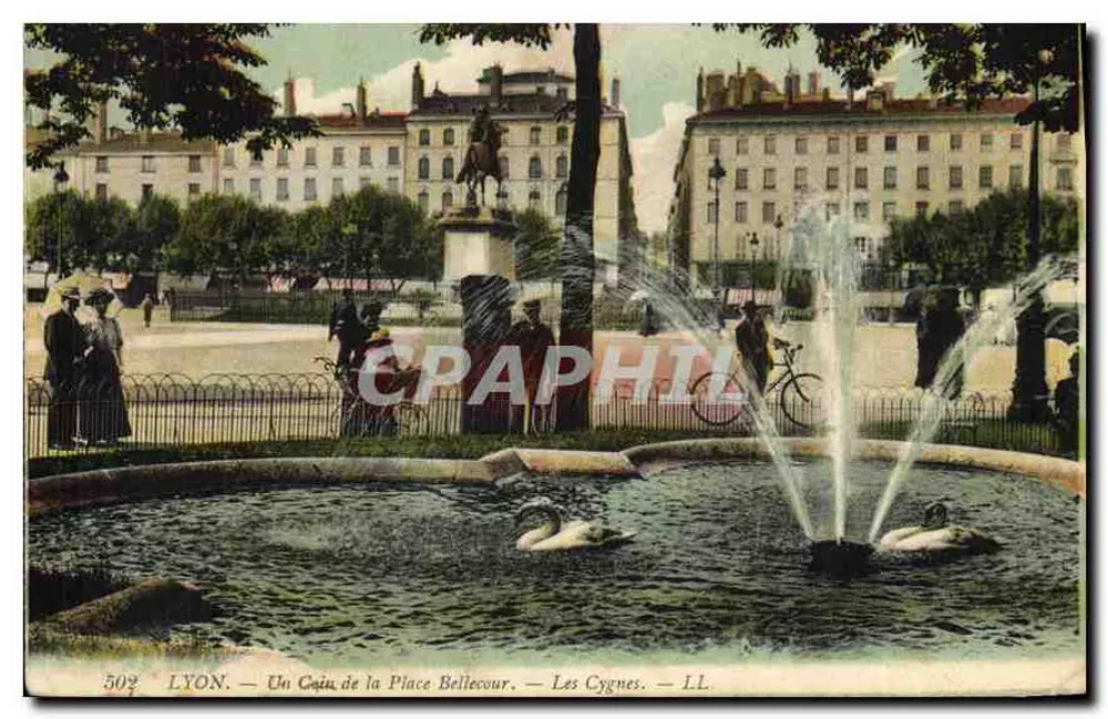 LYON — Ein Eckbereich der Place Bellecour — Die Schwäne — L.L. — n°502 - Vorderseite