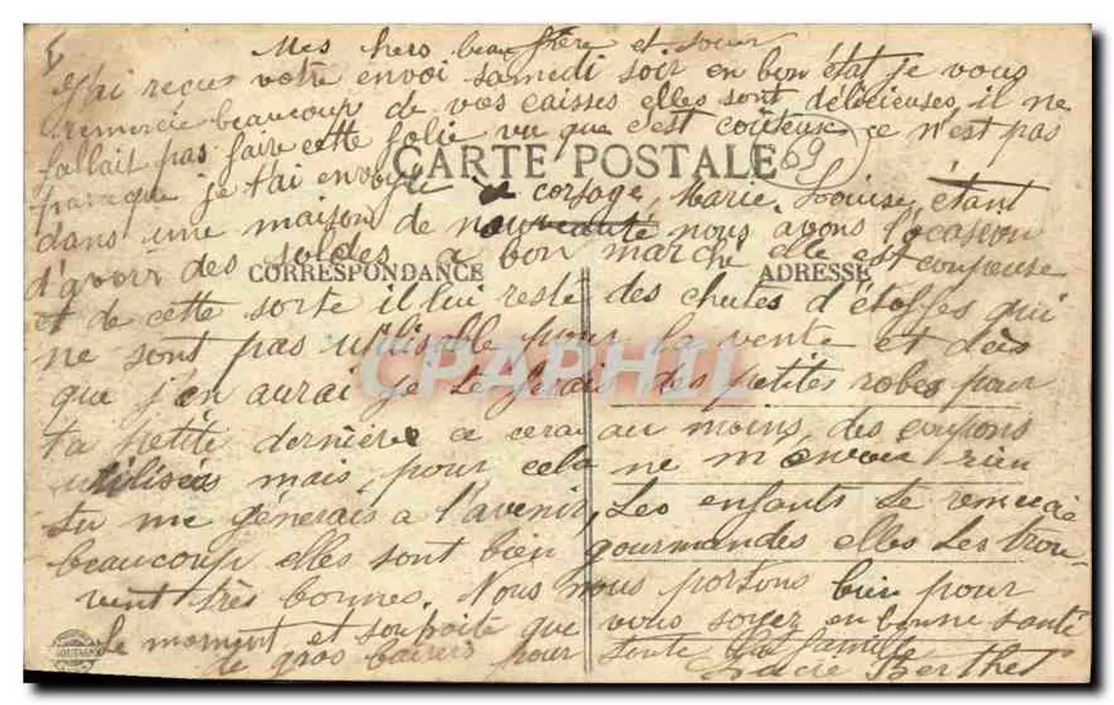 LYON — Place Bellecour, die Statue von Ludwig XIV und der Dachschmuck der Caritas - Rückseite