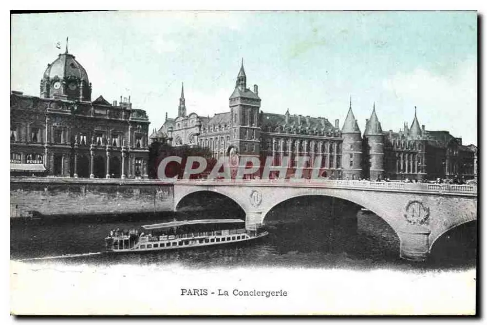 Paris - A Conciergerie — vista do ponte e do rio com barco — editor não identificado - Frente