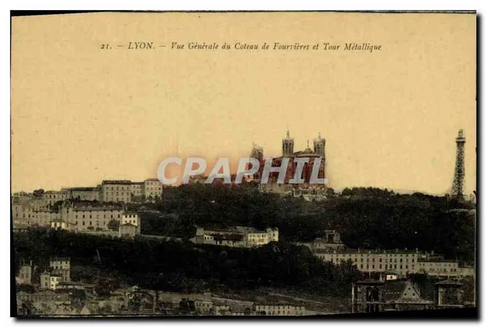 LYON — Allgemeiner Blick auf den Fourvières-Hügel und die Metalltürme - Vorderseite