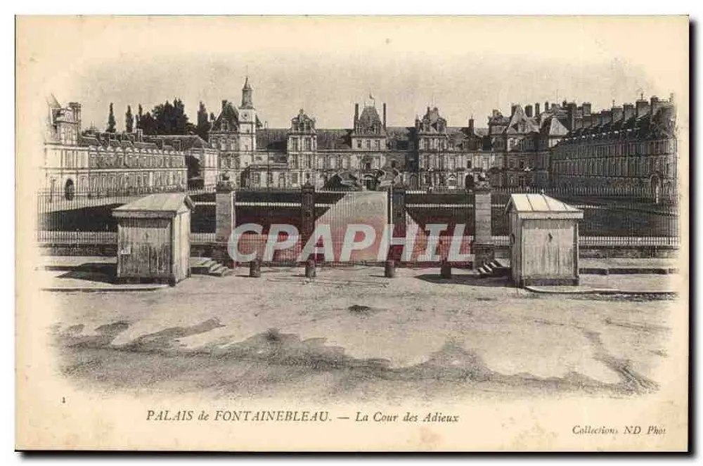 Schloss Fontainebleau — Die Cour des Adieux — Collections ND Phot - Vorderseite