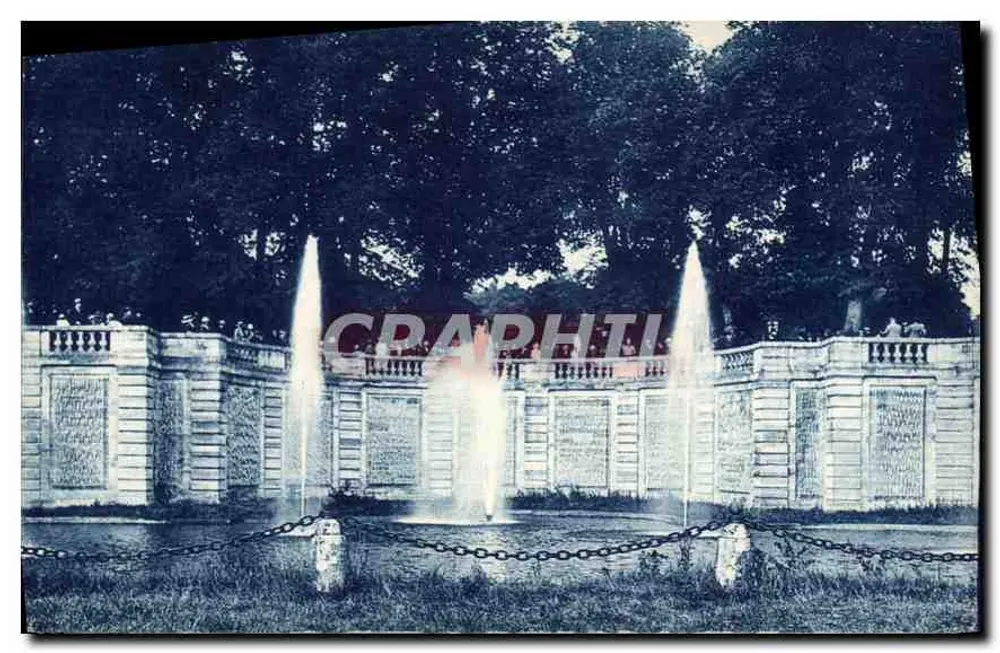 Versailles — Der Große Trianon — Bassin des Pferdes - Vorderseite