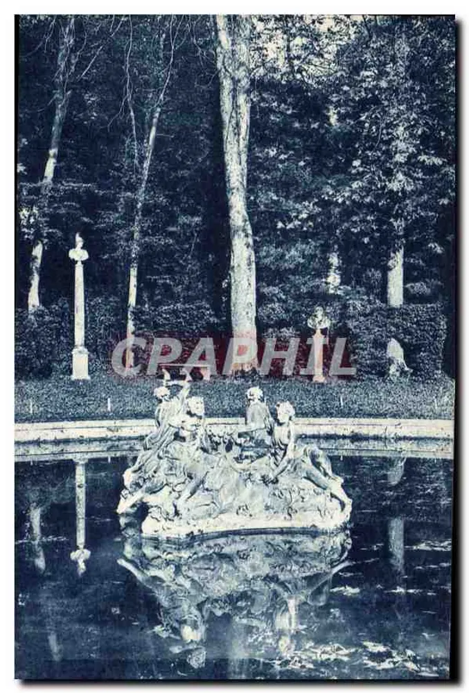 Versailles — Grand Trianon — Bassin der Vier Mädchen - Vorderseite