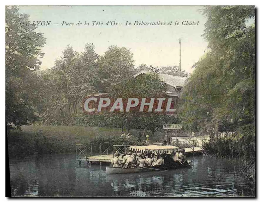 LYON — Park des Tête d'Or — Der Anlegeplatz und das Chalet - Vorderseite