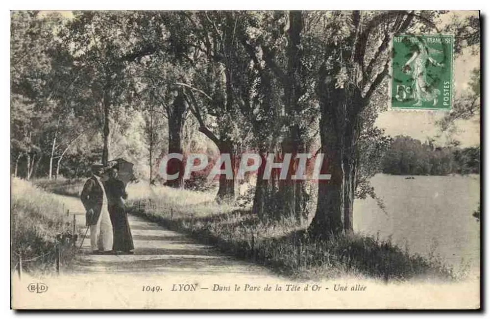 LYON — Im Parc de la Tête d'Or — Ein Weg - Vorderseite