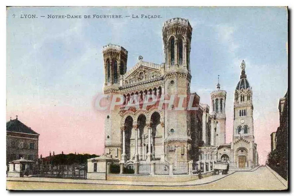 Lyon — Notre-Dame de Fourvière — La Façade. Éditeur : C. P. A. (imprimé en bas à gauche). N° de série : 7. - Frente