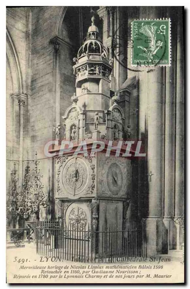 LYON — Innenraum der Kathedrale St-Jean — Uhr von Nicolas Lippius - Vorderseite