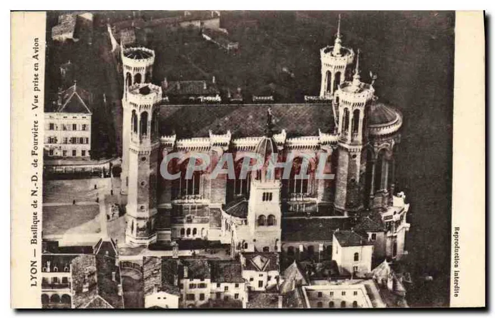 LYON — Basilika N.-D. de Fourvière — Aufnahme aus der Luft - Vorderseite