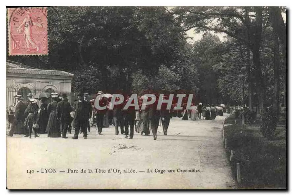LYON — Park der Kopf des Goldes, Allee — Die Krokodilhöhle — 140 - Vorderseite