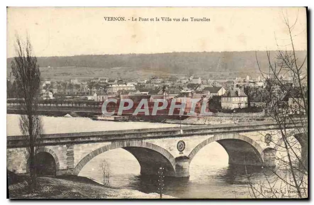 Vernon - Die Brücke und die Stadt von den Türmen aus gesehen — Foto. A. L. J. Vernon - Vorderseite